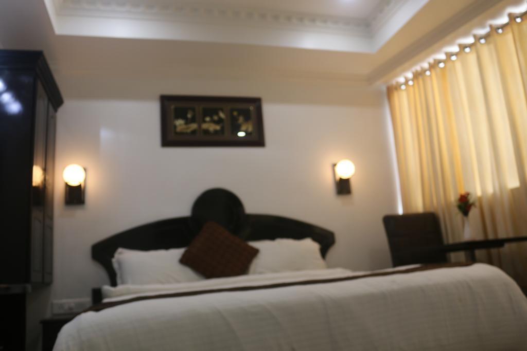 Gago Inn Thiruvananthapuram Bagian luar foto